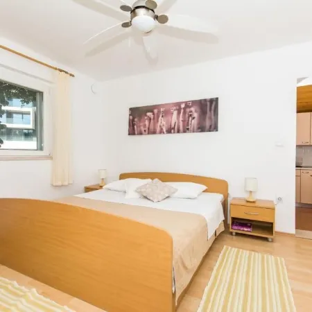 Apartments & Rooms Jokovic