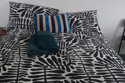 Bed Contl Breakfast Newport Wales near train