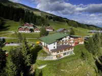 Chalet on Zettersfeld with Dolomite Views Hotels in Gemeinde Gaimberg