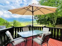 Burning Tree 3 Bedroom Cabin by RedAwning - Chalets