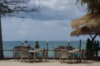 Thai House Beach Resort