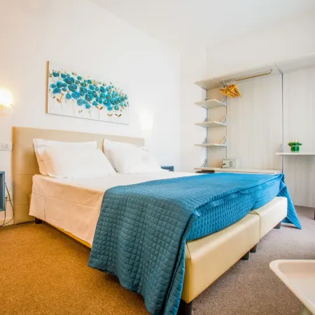 Hotel Villa Anthea Hotels in Garda Town