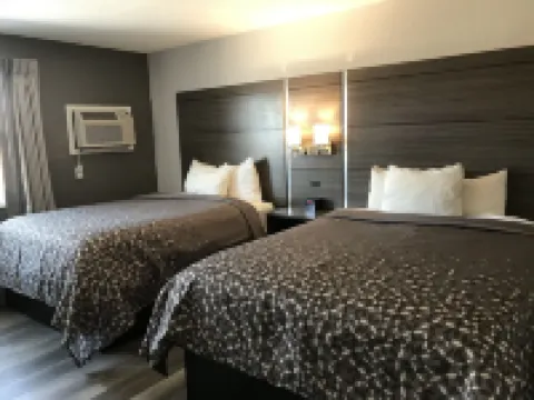 HomeTown Inn Hotels in Wright County