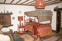 African Heritage House Hotels near Tush veve zone