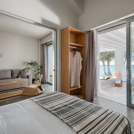 Villa di Mare Seaside Suites