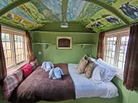 Stonehenge Inn & Shepherd's Huts Hotels near Salisbury Library