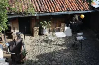 Balsa Café