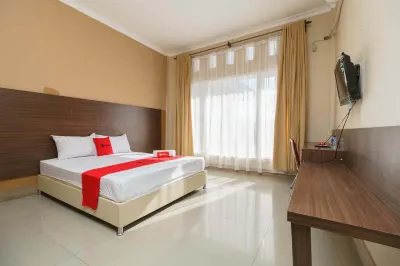 RedDoorz Syariah at Hotel Putri Gading Bengkulu Hotels in Ratu Samban