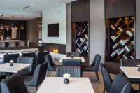 Holiday Inn Boston Logan Airport - Chelsea