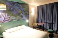 Le Moulin Rouge - Hôtel Grand Confort 3 étoiles Restaurant Hôtels à : La Cassagne