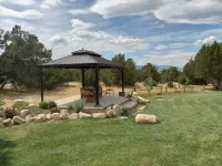 Hacienda Roja - the Juniper #5 at Wind Walker Homestead Hotels in Spring City