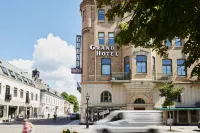 Grand Hotel Jonkoping, BW Signature Collection Hotels near Högskolebiblioteket i Jönköping