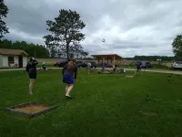 Mackinaw Timbers Cabins - parking