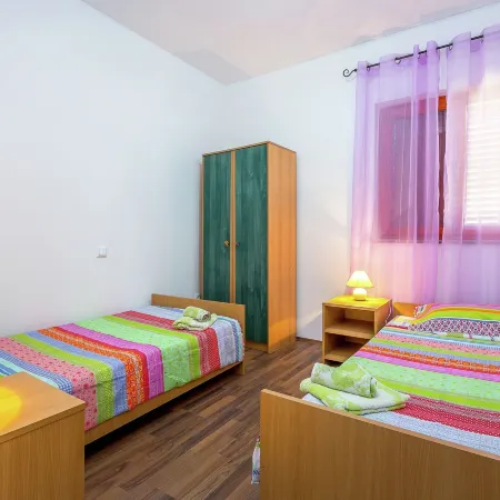 Detached House with Swimming Pool Near the Sea Hotels in Galižana