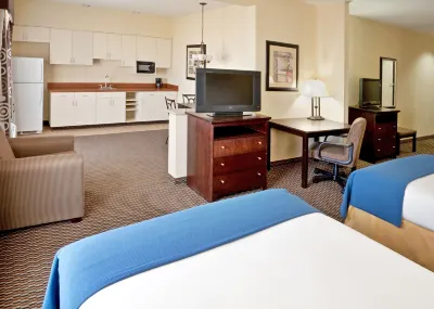 Holiday Inn Express & Suites Nampa - Idaho Center Hotels in Nampa