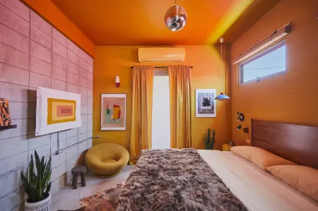 Mood Haus by DW - 70's Retro Stays