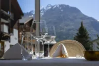 Wellnesshotel Schweizerhof - breakfast