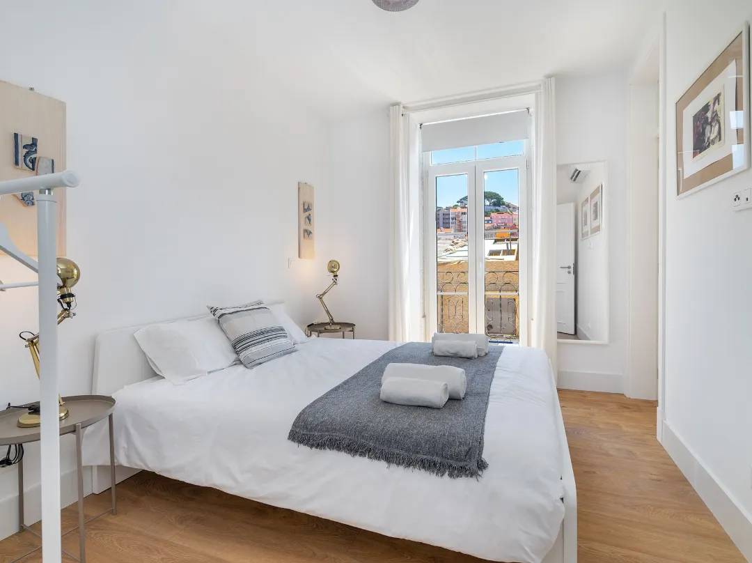 Modern Lisbon Apartments By Soulplaces - Lisbon