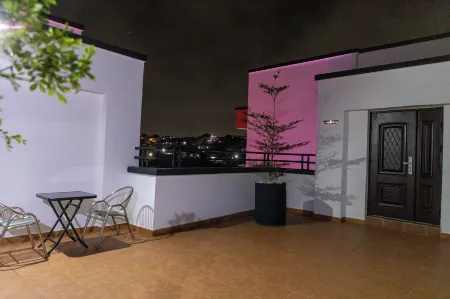 Executive Three Bedroom Furnished Apartment