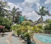 Guesthouse with Green Garden and Pool - 2102 - Private Pools
