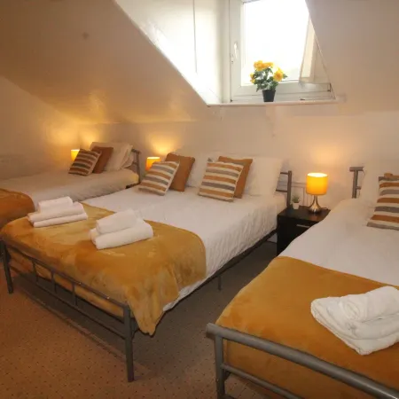 Lundwood House Barnsley by Smart Corporate Stays