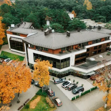加比亞水療會議酒店 鄰近帕蘭加琥珀博物館的酒店
