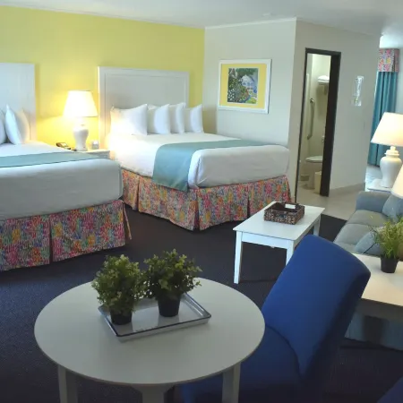 Breakers Resort - Lakeside