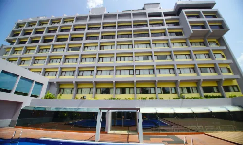 Dolphin Hotel