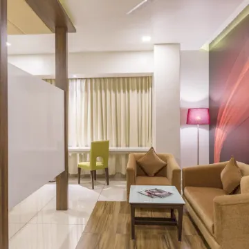 Sai International Hotel Отели в г. Давангере