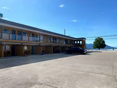 Richter Pass Beach Resort Отели рядом с достопримечательностью «NK'MIP Cellars»