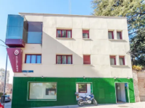 Ayz Javier Cabrini - Auto Check-in Property マドリードのホテル