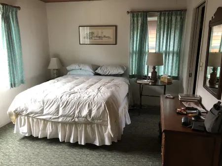 Manzanita-Old Time Beach Front Simplicity. Come And Relax. MCA 316