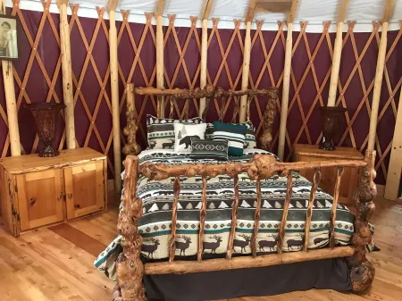 Brand New Yurts in the wilds of MT-Stay @ GNP like no other! 7mi. from W Glacier