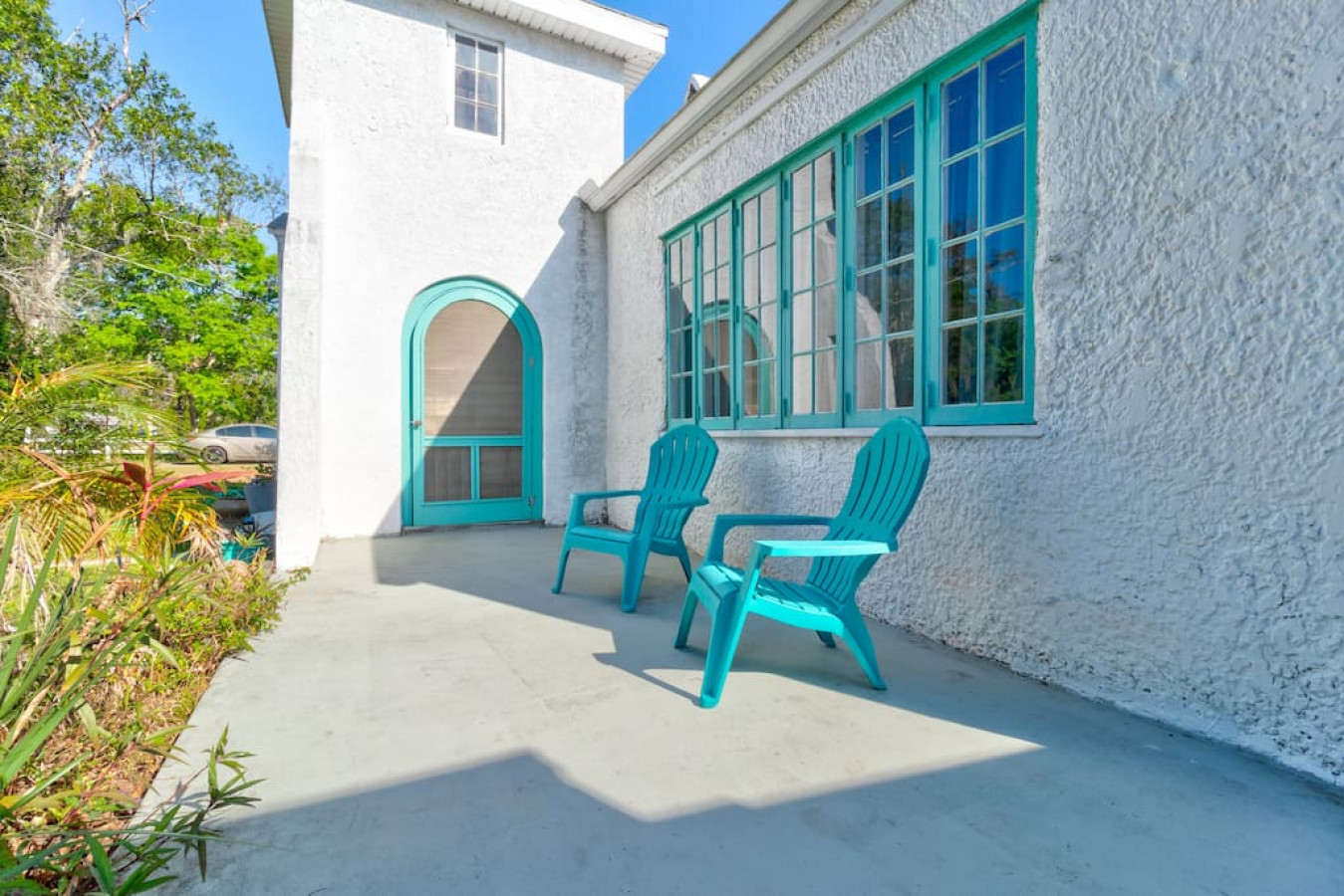 Spectacular Beach Oasis Retreat with Riverview Hotels in Holly Hill