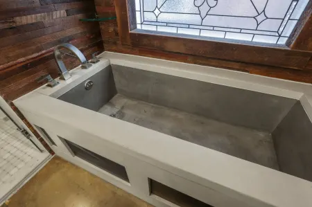 Soaring Lofts and Opulent Suites Await - Exquisite Luxury Escape Отели рядом с достопримечательностью «Франклин Парк Консерватори энд Ботаникал Гарденс»