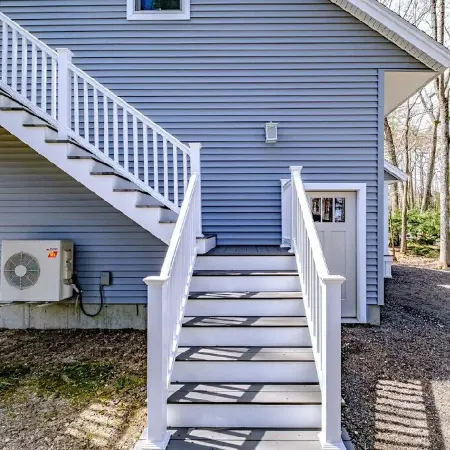Sebago, newer construction, lake access, AC, 3bd2.5bth, Long Beach neighborhood
