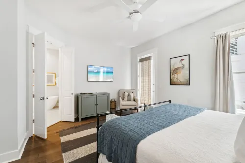 Coastal Vibes and Spacious Living - Charming Florida Retreat Hotel di Inlet Beach