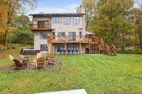 Lake Front,  Ski,Hot Tub, Fire Pit, FP, Boats