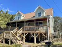 Spacious Kitchen and Screened Porch - Tranquil Family Retreat Hotel a Ocracoke