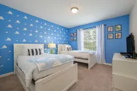 PP8968 - 4 Bedrooms w/ Pool and Resort Access