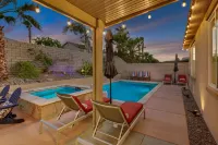 Pool, Game Room and Putting Green Retreat - Stunning Desert Haven