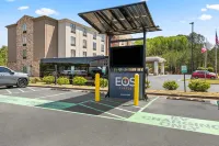 Comfort Inn & Suites Rome South - موقف سيارات