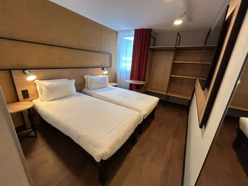 Ibis Paris Nord Porte de Saint Ouen Photos