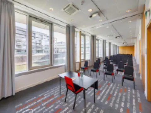 อาร์โตเทล โคโลญจน์ - ดำเนินการโดยเครือเรดิสัน โฮเทลส์ โรงแรมในโคโลญ