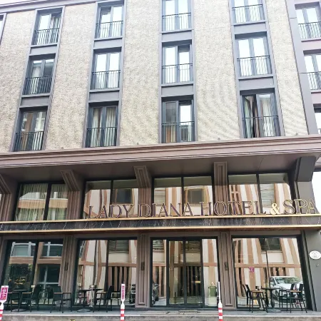 Lady Diana Hotel