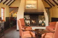 Fourways Inn - 바