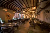 Hotel President Cottage Resort Hotels in Jalgaon