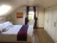 Dungannon 2 Bed Bungalow - Sleeps 5 - Pet Friendly