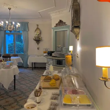 Hotel de La Paix