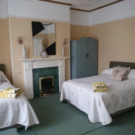 Albert Hotel Отели в г. Питерхед